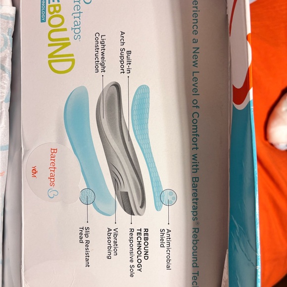 BareTraps Black Embroidered Flats - Picture 6 of 6